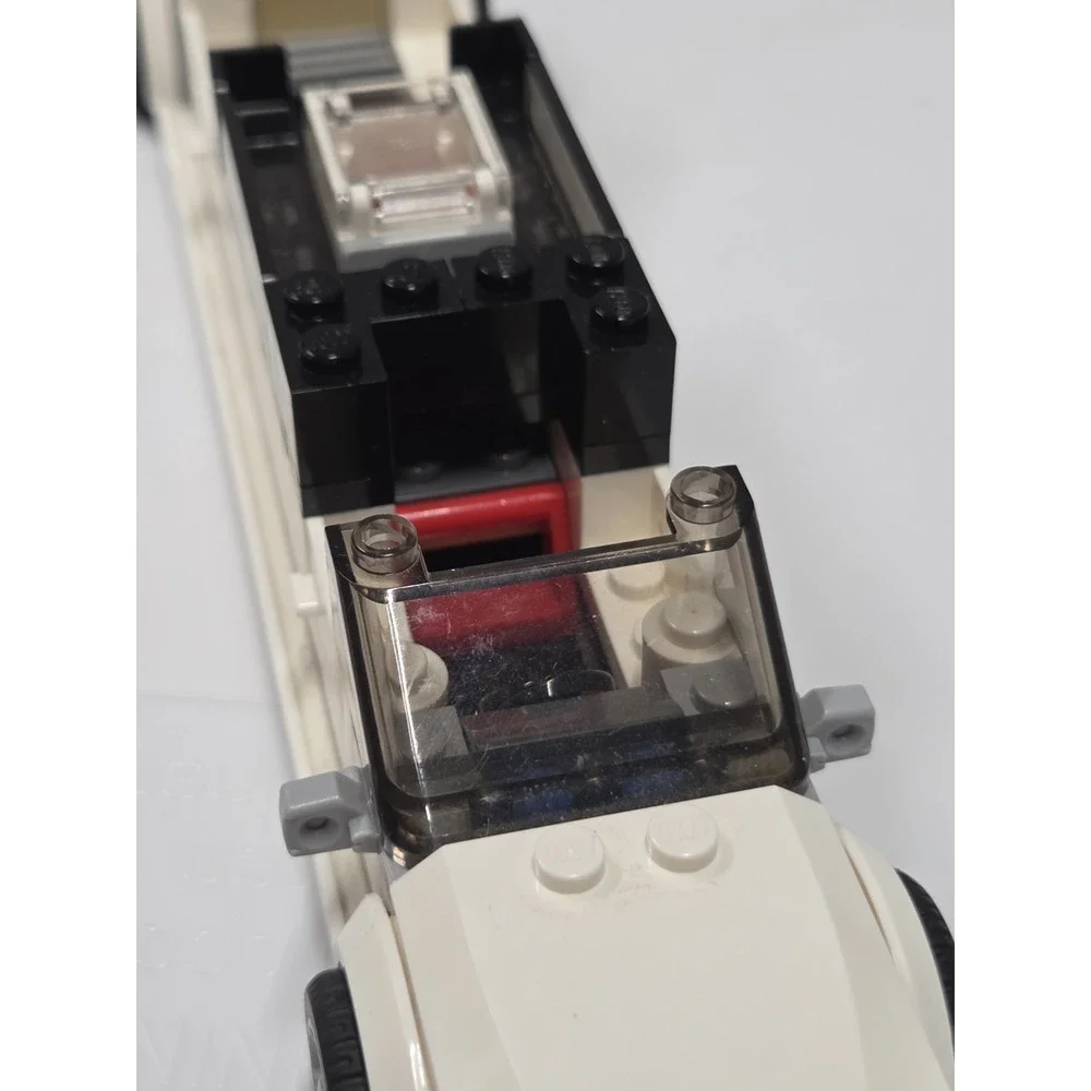 LEGO City 60102: Airport VIP Service Limousine ONLY Limo Rare